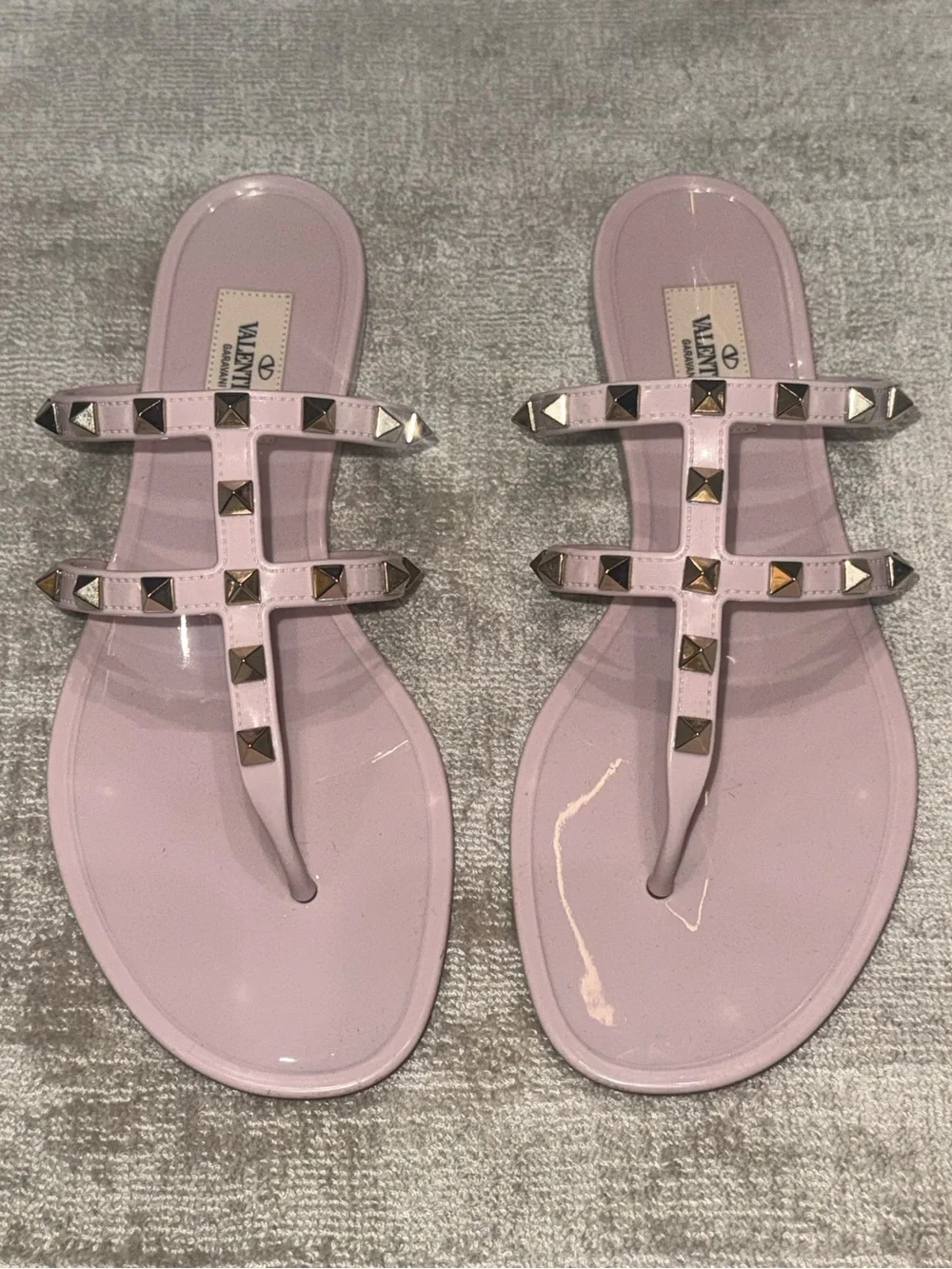Valentino Garavani Light Pink Patent Studded T-Strap Thong Jelly Sandals 39